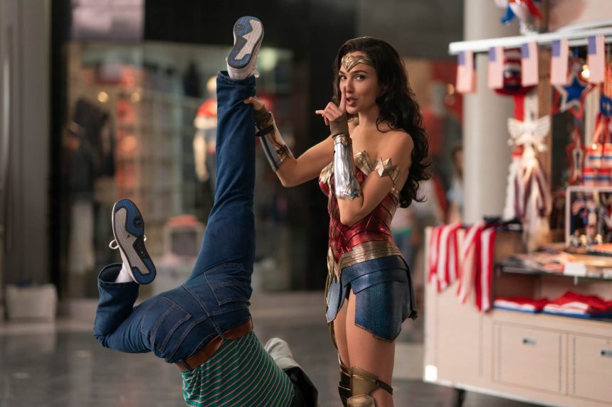 A Warner Bros. bejelentette a Wonder Woman 3. részét; Gal Gadot és Patty Jenkins is visszatér 11 Wonder Woman 1984