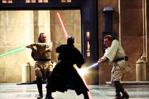 Dave Filoni elmagyarázta, hogy miért olyan fontos a Duel of the Fates jelenet a Baljós árnyakban 18 Dave Filoni elmagyarázta, hogy miért olyan fontos a Duel of the Fates jelenet a Baljós árnyakban