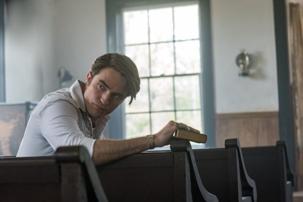 Tom Holland és Robert Pattinson főszereplésével jön a Netflix egyik legizgalmasabb őszi premiere 24 Tom Holland és Robert Pattinson főszereplésével jön a Netflix egyik legizgalmasabb őszi premiere