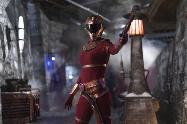 Megmutatták Keri Russell Skywalker kora karakterének, Zorii Bliss korai terveit 12 Star Wars: Skywalker kora