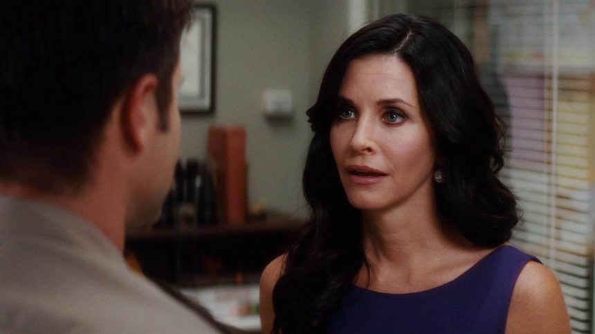 Courteney Cox megerősítette, hogy Gale Weathers szerepében ő is visszatér az új Sikoly-filmben 11 Courtneney Cox