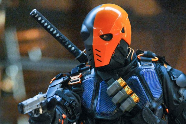 Joe Manganiello elmondta, mindössze csak tesztelték Deathstroke páncélját a jelenetben