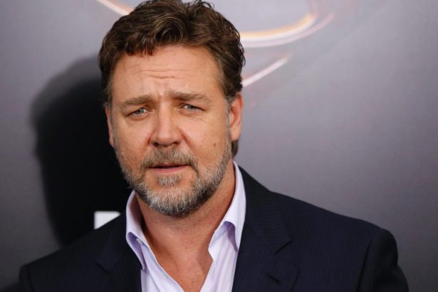 Russell Crowe megerősítette, hogy Dr. Jekyll lesz a Múmia rebootban 20 Russell Crowe megerősítette, hogy Dr. Jekyll lesz a Múmia rebootban