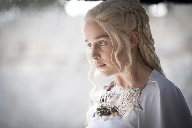 A Trónok harcából ismert Emilia Clarke is csatlakozott a Han Solo spin-offhoz