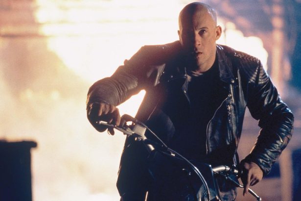 Vin Diesel vízalatti képet osztott meg a XXX 3-ból 22 Vin Diesel vízalatti képet osztott meg a XXX 3-ból