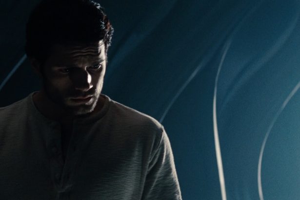 Zack Snyder megerősítette, hogy több kriptoni is a Földön tartózkodik, nem csak Superman 16 Az acélember