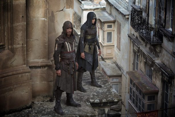 BRÉKING: Ütős trailert kapott az Assassin's Creed film