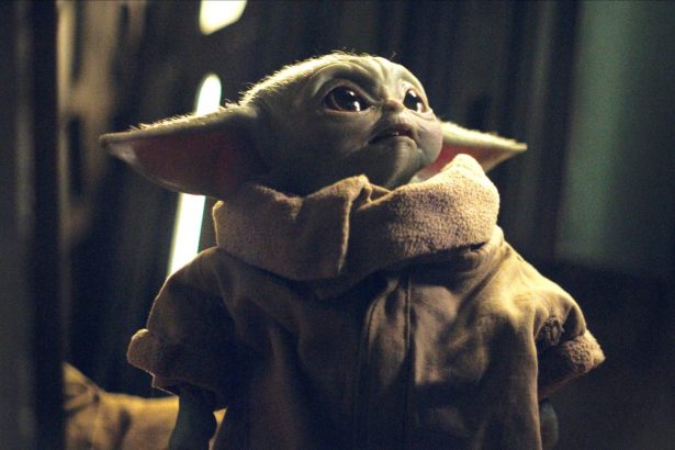 A Bébi Yoda valódi nevére és háttértörténetére is fény derült a The Mandalorian S2 5. részéből 12 Bébi Yoda