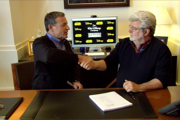 George Lucas csalódott volt Az ébredő Erő miatt, amiért az másolta az Egy új reményt 16 Bob Iger George Lucas