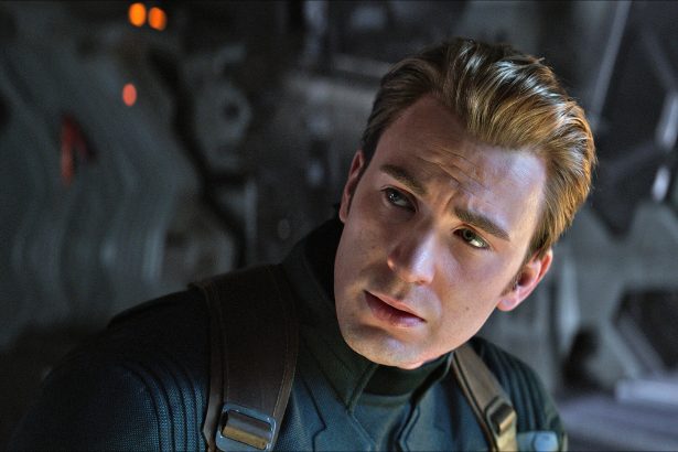 Chris Evans reagált a pletykákra a Bosszúállókról, hogy Amerika Kapitány, Vasember és Fekete Özvegy is visszatér 16 Bosszúállók: Végjáték