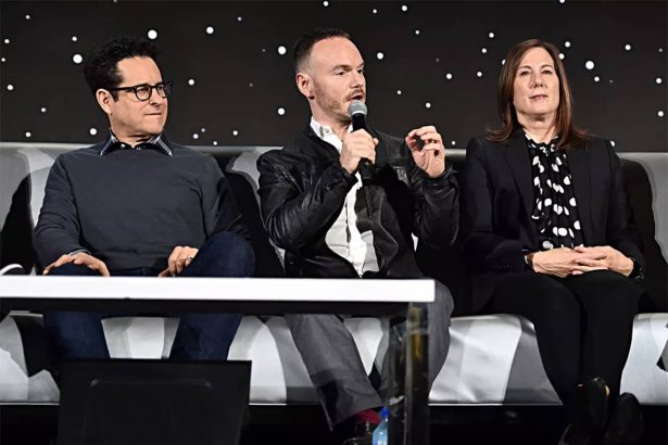 Az Igazság Ligája miatt Chris Terrio majdnem otthagyta a Skywalker kora írószobáját 22 Chris Terrio