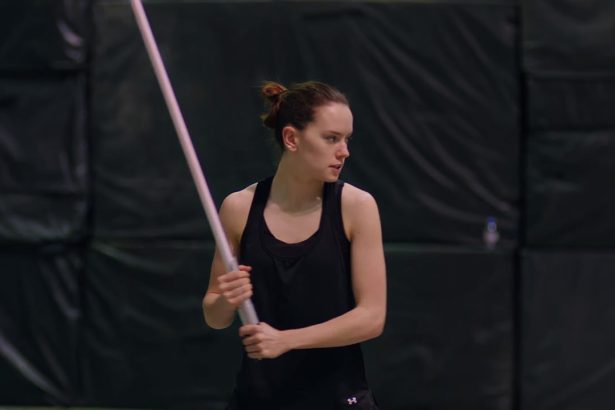 Daisy Ridley így készült Az utolsó Jedik forgatására 16 Daisy Ridley így készült Az utolsó Jedik forgatására