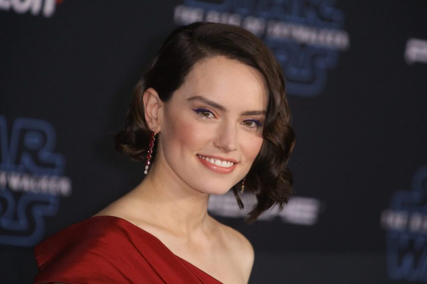 Daisy Ridley arról mesélt, hogy a Skywalker kora után mennyire nehéz volt a január 11 Daisy Ridley