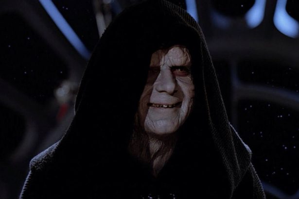 J.J. Abrams megerősítette Palpatine visszatérését The Rise of Skywalker epizódban 26 Darth Sidious