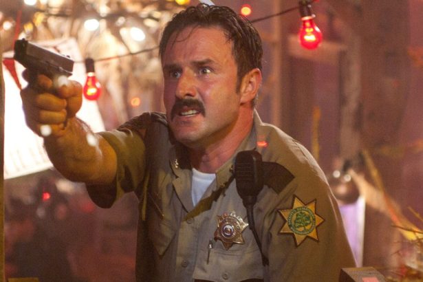 David Arquette megerősítette, hogy ő is visszatér az ötödik Sikoly-filmben 24 David Arquette