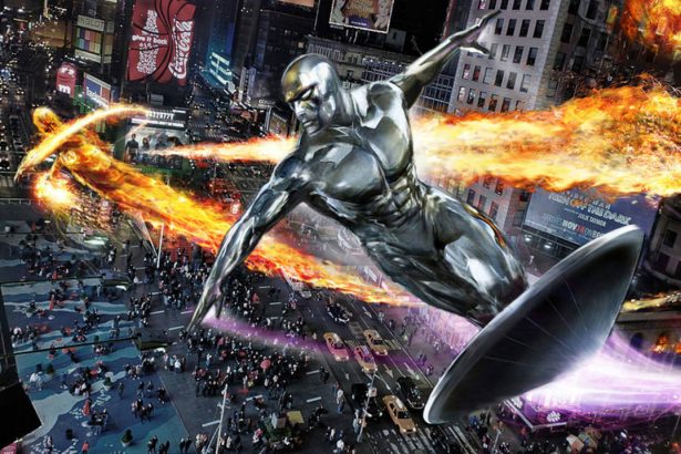 Kevin Feige felajánlotta Adam McKaynek a lehetőségét, hogy Ezüst Utazó-filmet forgasson 14 Ezüst Utazó