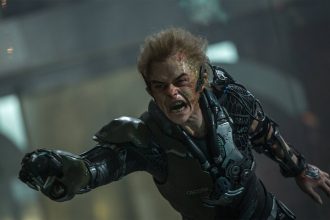 Dane DeHaan megerősítette, hogy a Disney előtt Baljós Hatos spin-offon dolgoztak 26 A csodálatos Pókember 2.