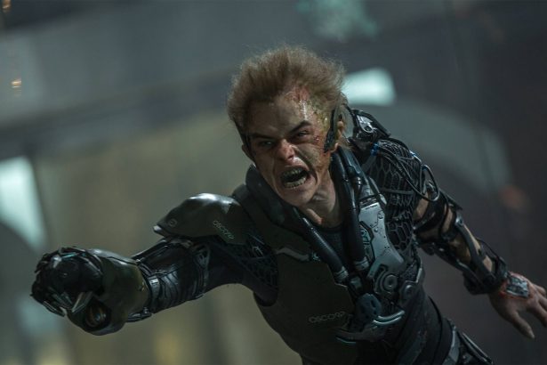 Dane DeHaan megerősítette, hogy a Disney előtt Baljós Hatos spin-offon dolgoztak 14 A csodálatos Pókember 2.