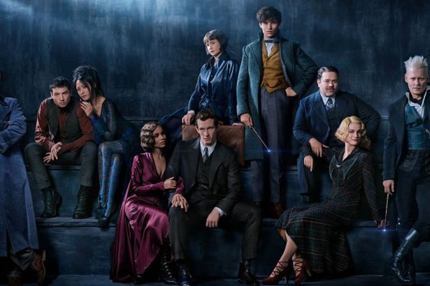 J.K. Rowling már a harmadik Legendás állatok forgatókönyvén dolgozik 30 Fantastic Beasts: The Crimes of Grindelwald