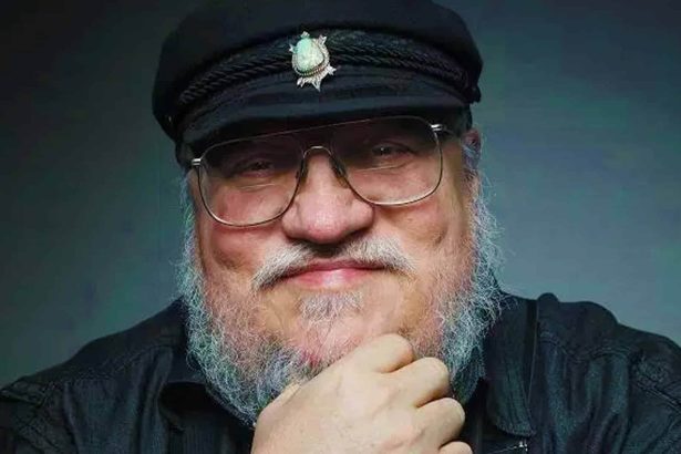 George R. R. Martin hasznosan tölti a karantént, gőzerővel írja a Trónok harca folytatását 22 George R. R. Martin hasznosan tölti a karantént, gőzerővel írja a Trónok harca folytatását