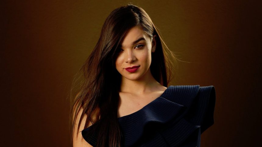 Hailee Steinfeld egy interjú során kitért arra, hogy szerepelhet-e a készülő Sólyomszem-sorozatban 11 Hailee Steinfeld egy interjú során kitért arra, hogy szerepelhet-e a készülő Sólyomszem-sorozatban