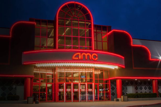 Az AMC Theatre annyira berágott, hogy nem hajlandó a Universal Pictures filmjeit vetíteni a jövőben 16 AMC Theatres