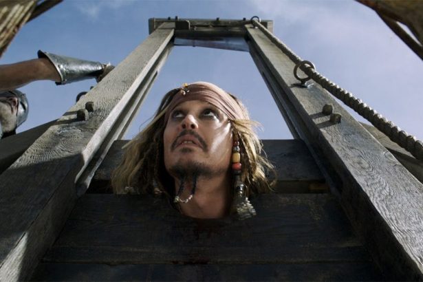 Távoztak a Deadpool forgatókönyvírói A Karib-tenger kalózai reboot projektről 12 Jack Sparrow Johnny Depp