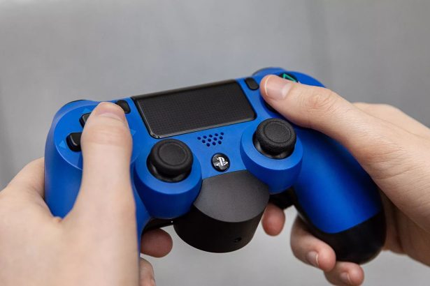 HARDVERTESZT: DualShock 4 Back Button Attachment