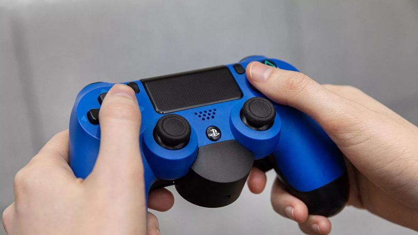 HARDVERTESZT: DualShock 4 Back Button Attachment 11 HARDVERTESZT: DualShock 4 Back Button Attachment