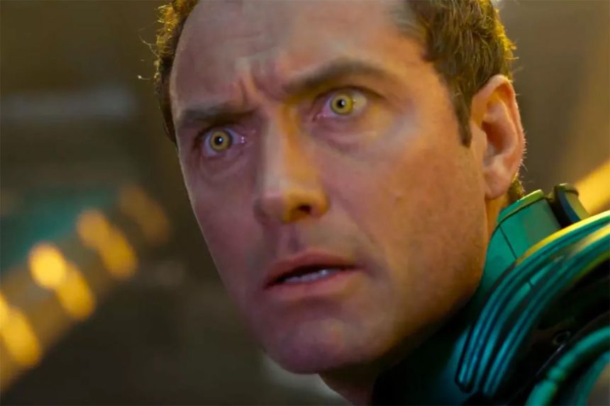Jude Law nem is egy, hanem két karaktert játszik a Marvel Kapitányban? 11 Jude Law Marvel Kapitány