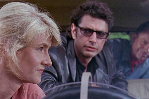 Sam Neill és Jeff Goldblum újraalkotta a régi filmek egy ismert jelenetét 26 Jurassic Park