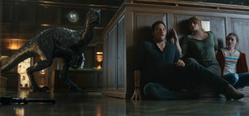 Colin Trevorrow hóról és egy visszatérő karakterről posztolt a Jurassic World 3. forgatásáról 11 Jurassic World: Bukott birodalom