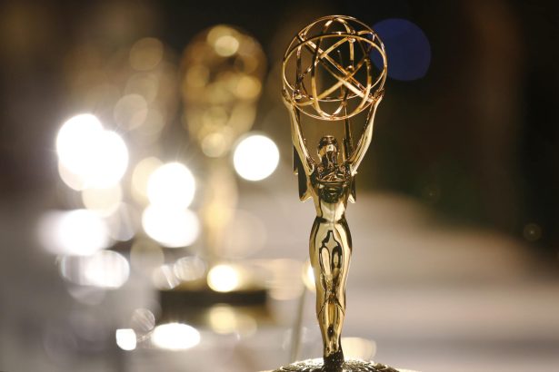 A 2020-as Emmy-díj jelöltjei: A legjobb dráma sorozat kategória jelöltje a The Mandalorian 22 Emmy-díj