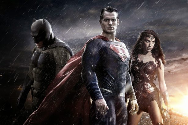 Izmosra sikerült a Batman Superman ellen film bővített változatának előzetese 12 Izmosra sikerült a Batman Superman ellen film bővített változatának előzetese