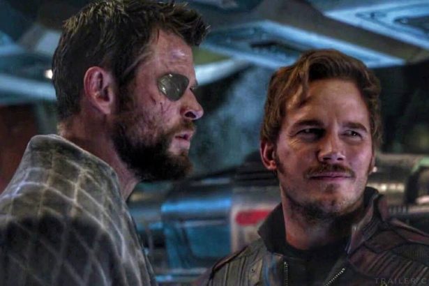 Több forgatási kép jelent meg a Thor: Love and Thunder főszereplőiről, köztük Thorról, Űrlordról, Nebuláról, Kraglinról és még a Vihartörőről, de hol marad Natalie Portman? 20 Thor Űrlord