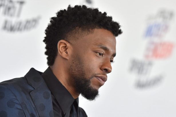 A Netflix elhalasztotta a Chadwick Bosemannel készült filmjük hétfői sajtóeseményét 26 Chadwick Boseman