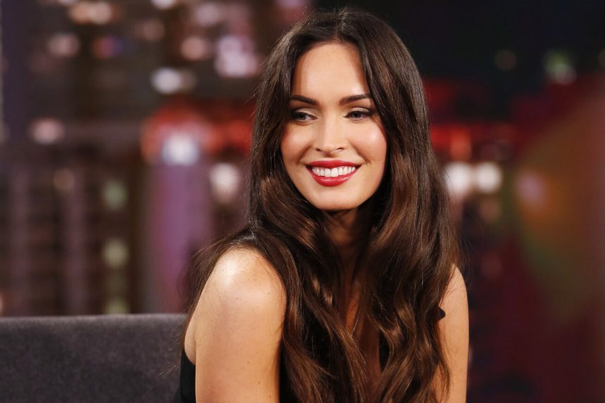 Megan Fox padlóra került, miután összetűzésbe került Michael Bay rendezővel a Transformers-filmek forgatásán 11 Megan Fox