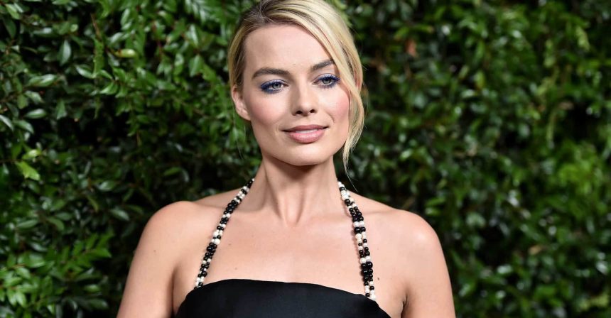 Margot Robbie-val és Christian Bale-lel jön David O.Russell új filmje 11 Margot Robbie-val és Christian Bale-lel jön David O.Russell új filmje
