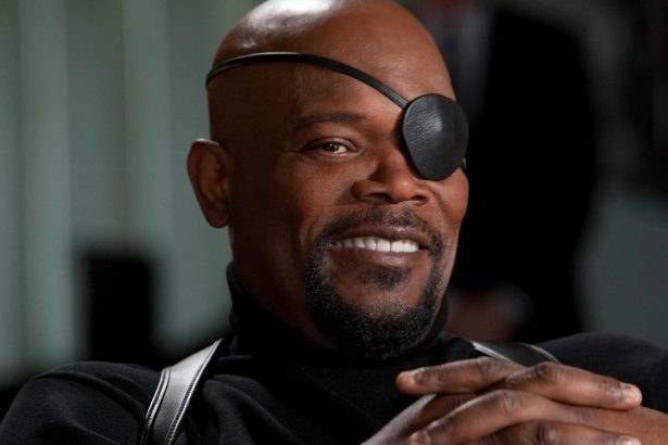 Nick Fury 25 évvel fiatalabbként tér vissza a Marvel kapitányban 14 Bosszúállók