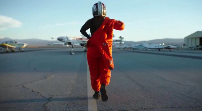 A Rogue Squadron lesz a következő Star Wars-film címe Patty Jenkins rendezőtől; Lando és több más sorozatot is bejelentettek még 11 Rogue Squadron