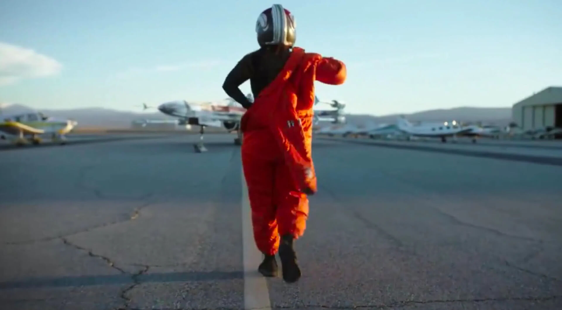 Rengeteg új Star Wars: Az utolsó Jedik képet kaptunk 15 Rogue Squadron