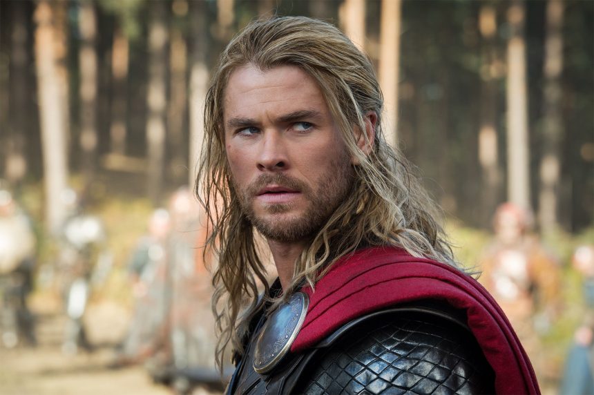 Megkaptunk az első képet a Thor: Ragnarok helyszínéről 11 Megkaptunk az első képet a Thor: Ragnarok helyszínéről