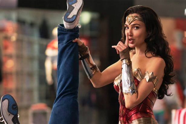 KRITIKA: Wonder Woman 14 Wonder Woman 1984