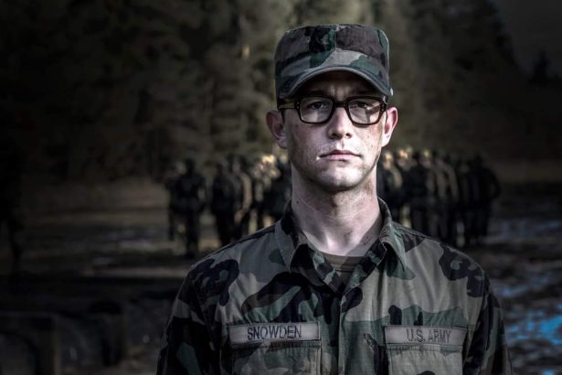 Új Snowden előzetest mutattak be a Comic Con-on