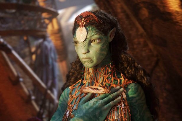 Az Avatar 2. forgatásán Kate Winslet hét percig tartotta vissza lélegzetét a víz alatt, és a rekord után csak annyit kérdezett: "Halott vagyok? Meghaltam?' 16 Avatar: A víz útja