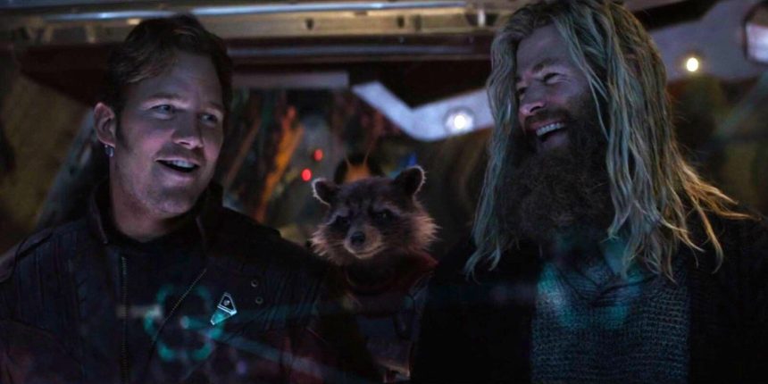 Chris Hemsworth egy Chris Pratt Űrlordjával közös fotót osztott meg a Thor: Szerelem és mennydörgés kulisszái mögül 11 Bosszúállók: Végjáték