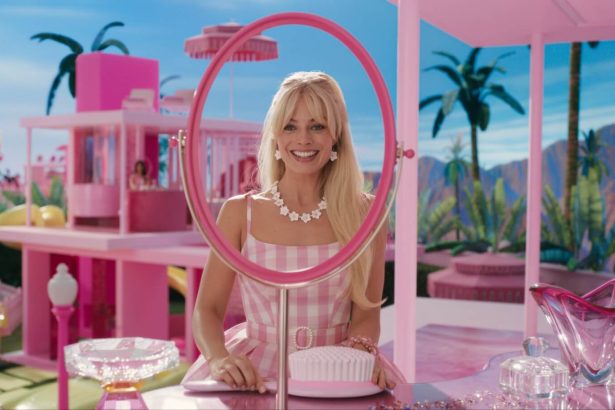 A Loki rendezője és Margot Robbie közreműködésével készül az élőszereplős The Sims 22 Barbie