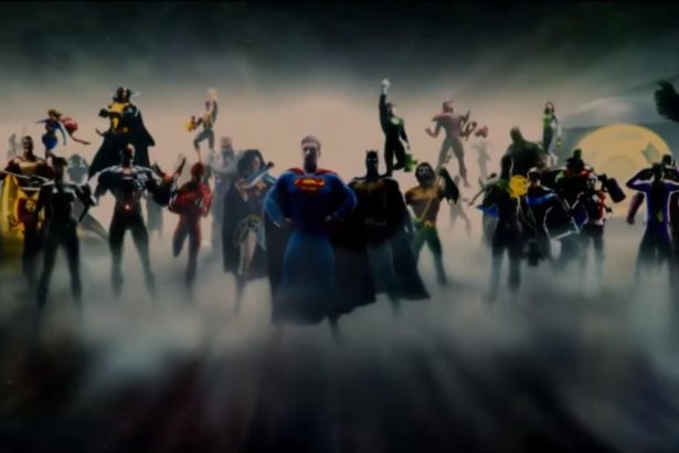 James Gunn és Peter Safran vezeti a DC filmes, televíziós és animációs divíziókat; ők lettek a DC Studios vezetői 26 DC Univerzum