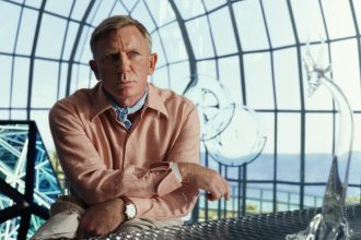 Daniel Craig szerint ugyan nagyon kényelmetlen volt a Star Warsban cameózni, de megérte 23 Tőrbe ejtve: Az üveghagyma
