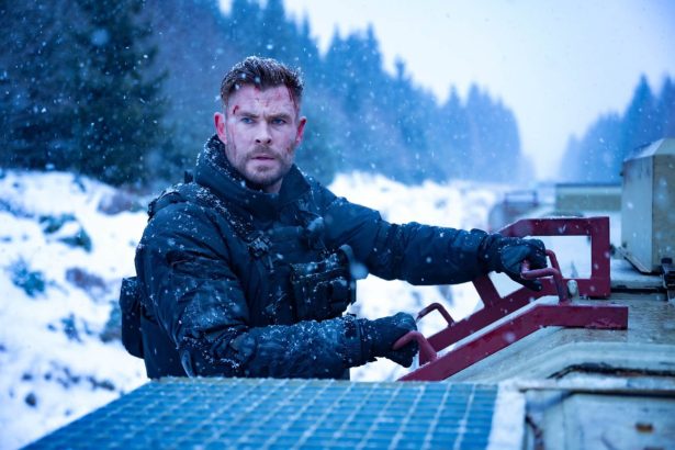 Chris Hemsworth nélkül folytatódik a Tyler Rake: A kimenekítés - A Netflix sorozatot készít a sikeres akciófranchise-ból 12 Tyler Rake: A kimenekítés 2
